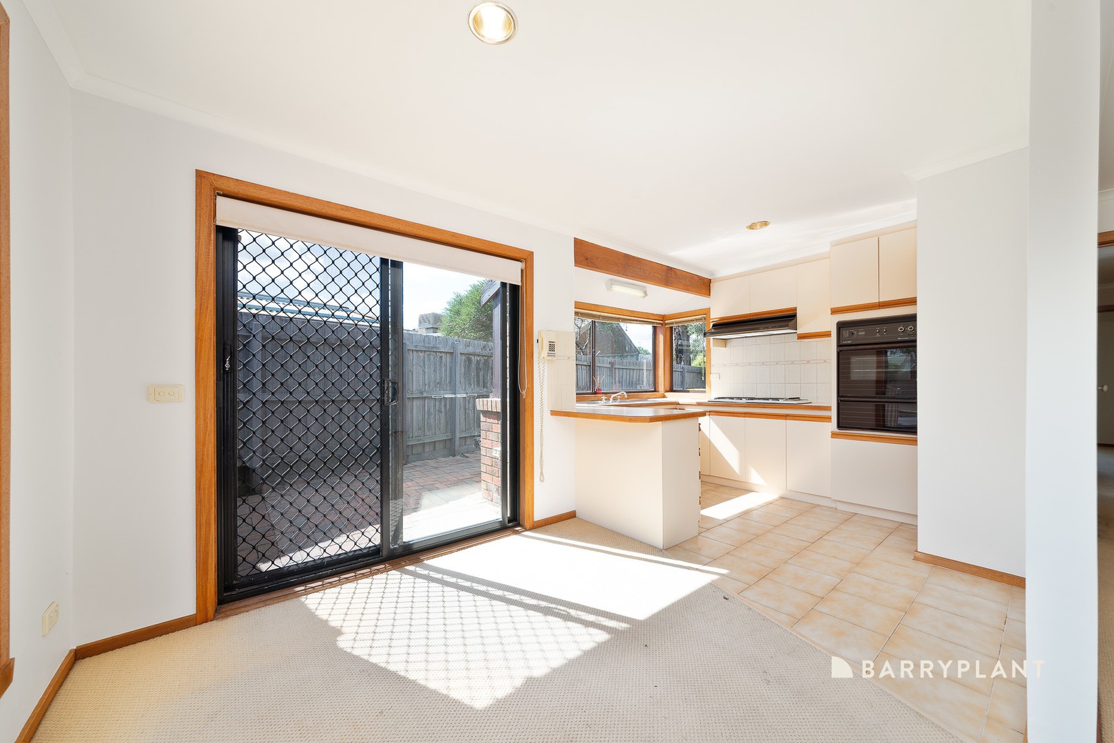1 Coronet Close, Epping, VIC 3076, Epping - Thumbnail 6