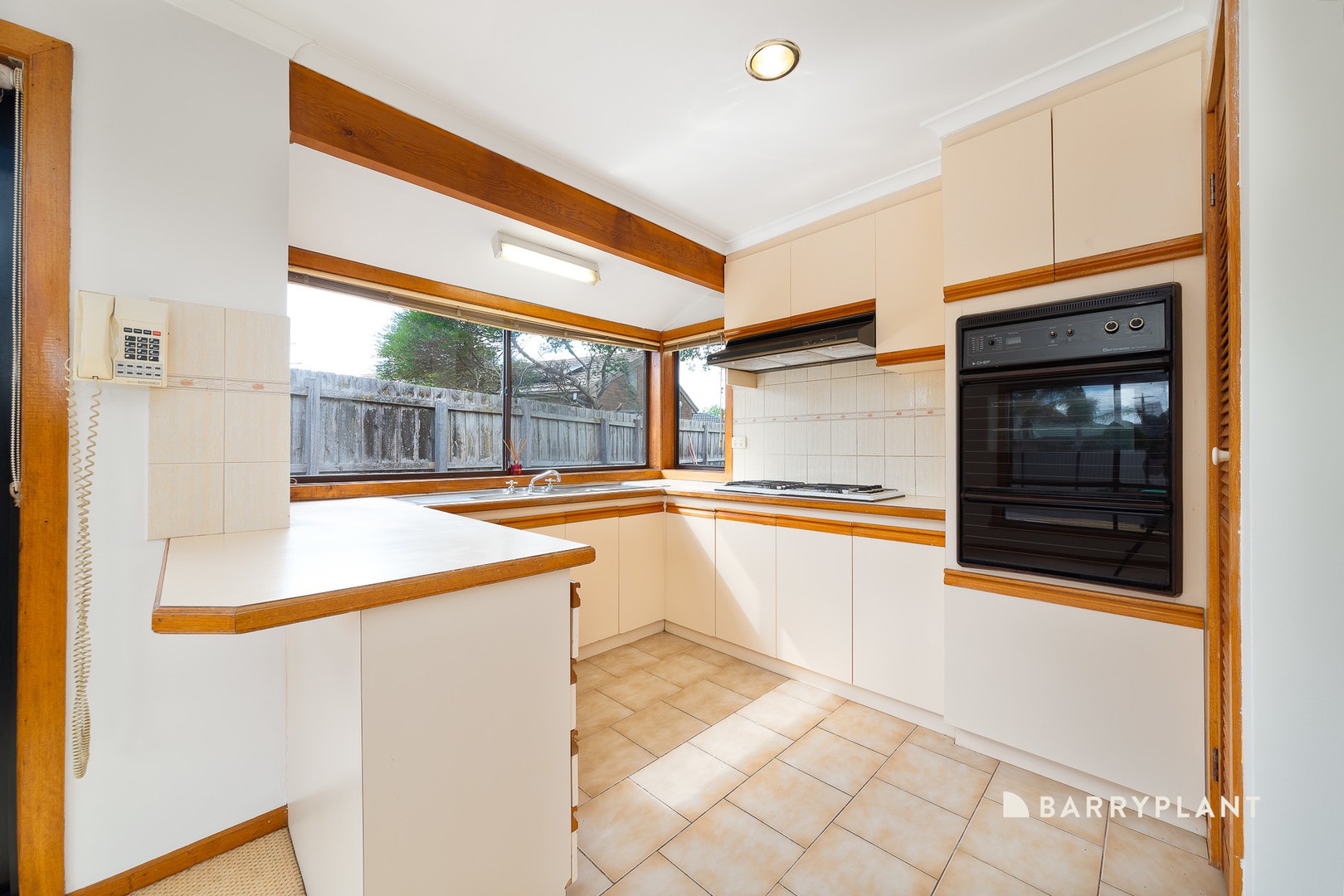 1 Coronet Close, Epping, VIC 3076, Epping - Thumbnail 7