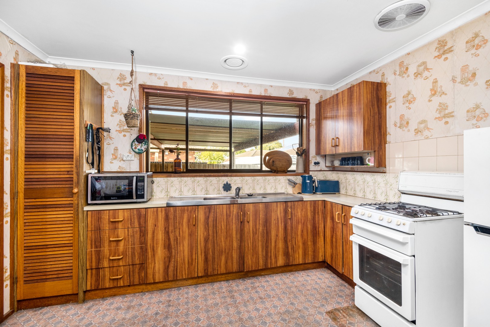 1 Correa Close, Corio, VIC 3214, Corio - Thumbnail 2
