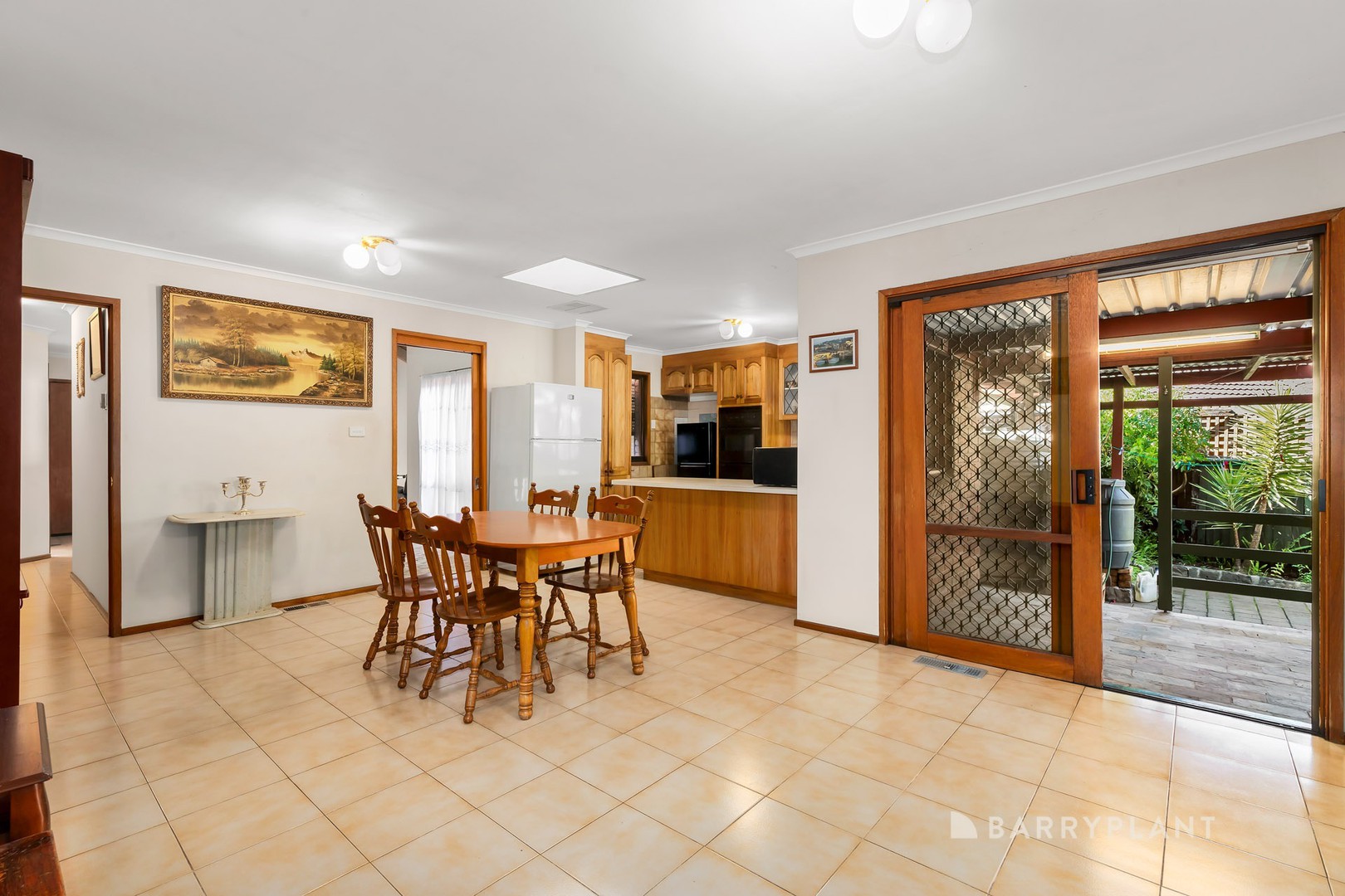 1 Crampton Crescent, Mill Park, VIC 3082, Mill Park - Thumbnail 4