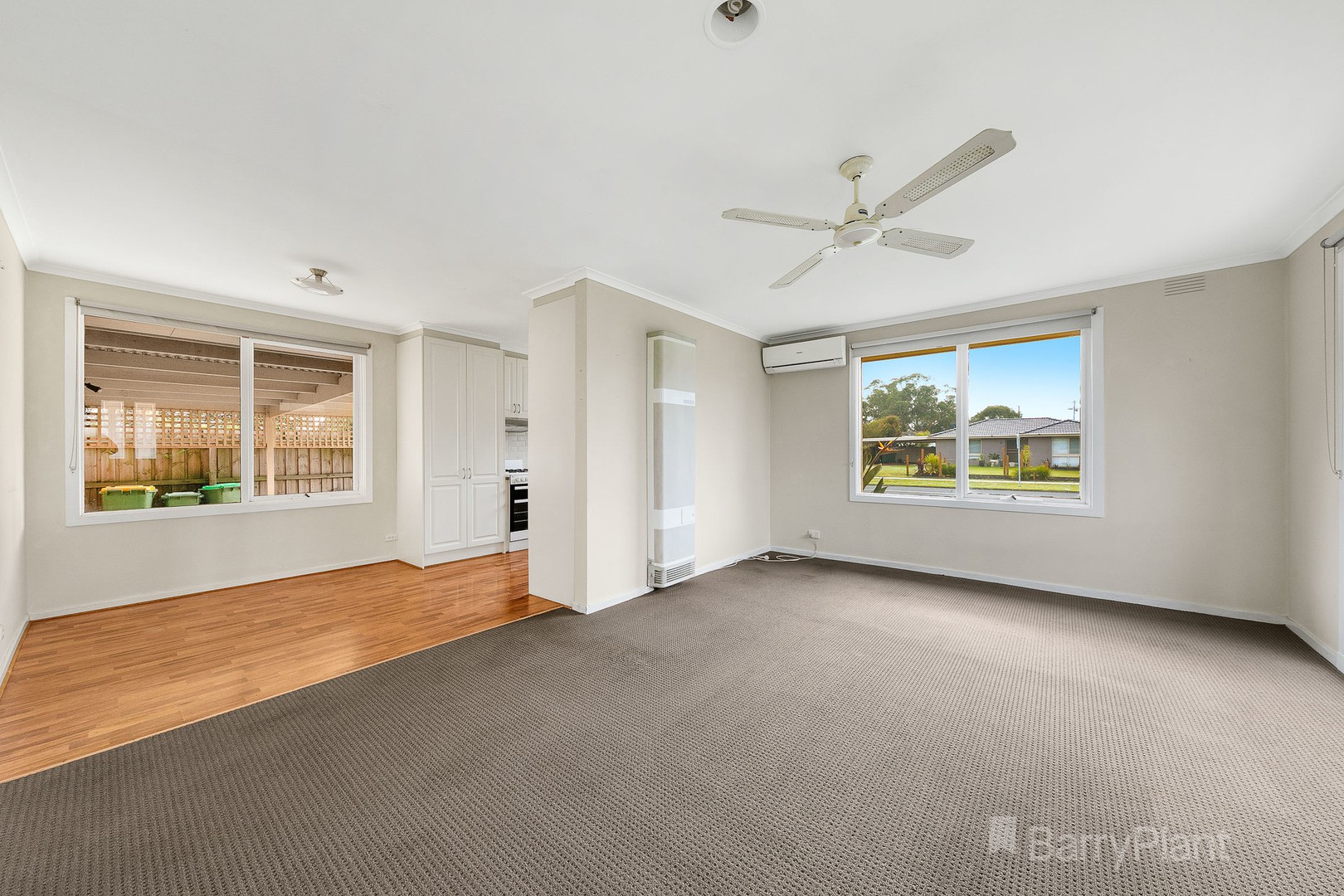 1 Cunningham Crescent, Pakenham, VIC 3810 - Thumbnail 2 - 27/02/2025
