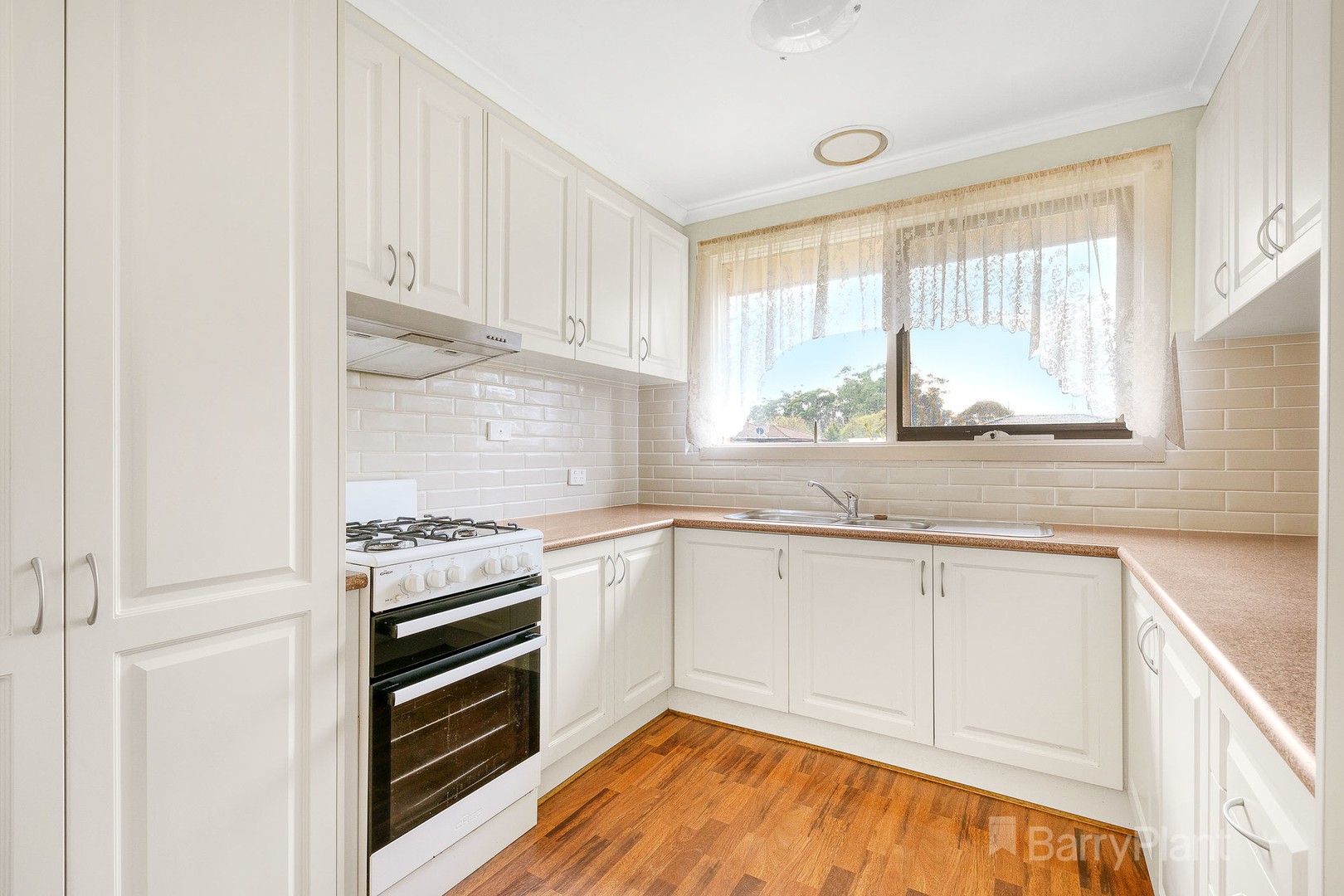 1 Cunningham Crescent, Pakenham, VIC 3810, Pakenham - Thumbnail 3