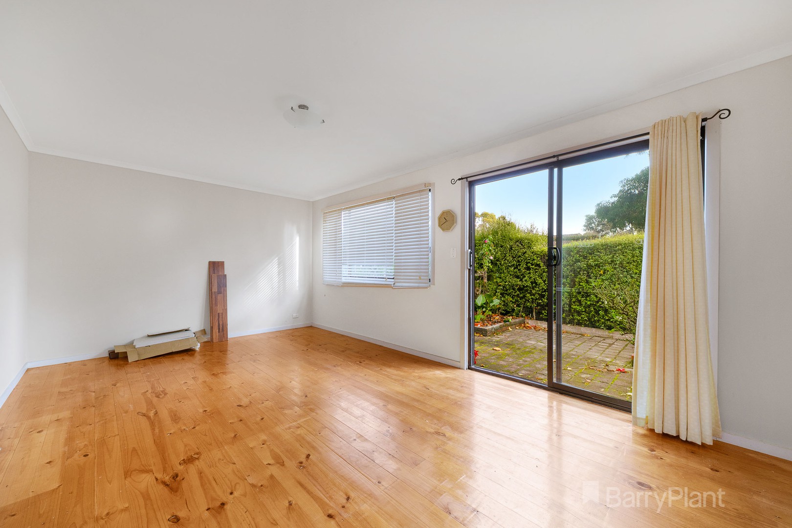 1 Cunningham Crescent, Pakenham, VIC 3810, Pakenham - Thumbnail 4