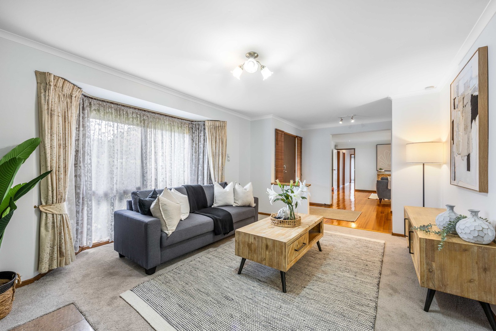 1 Dana Court, Taylors Lakes, VIC 3038, Keilor Lodge - Thumbnail 2