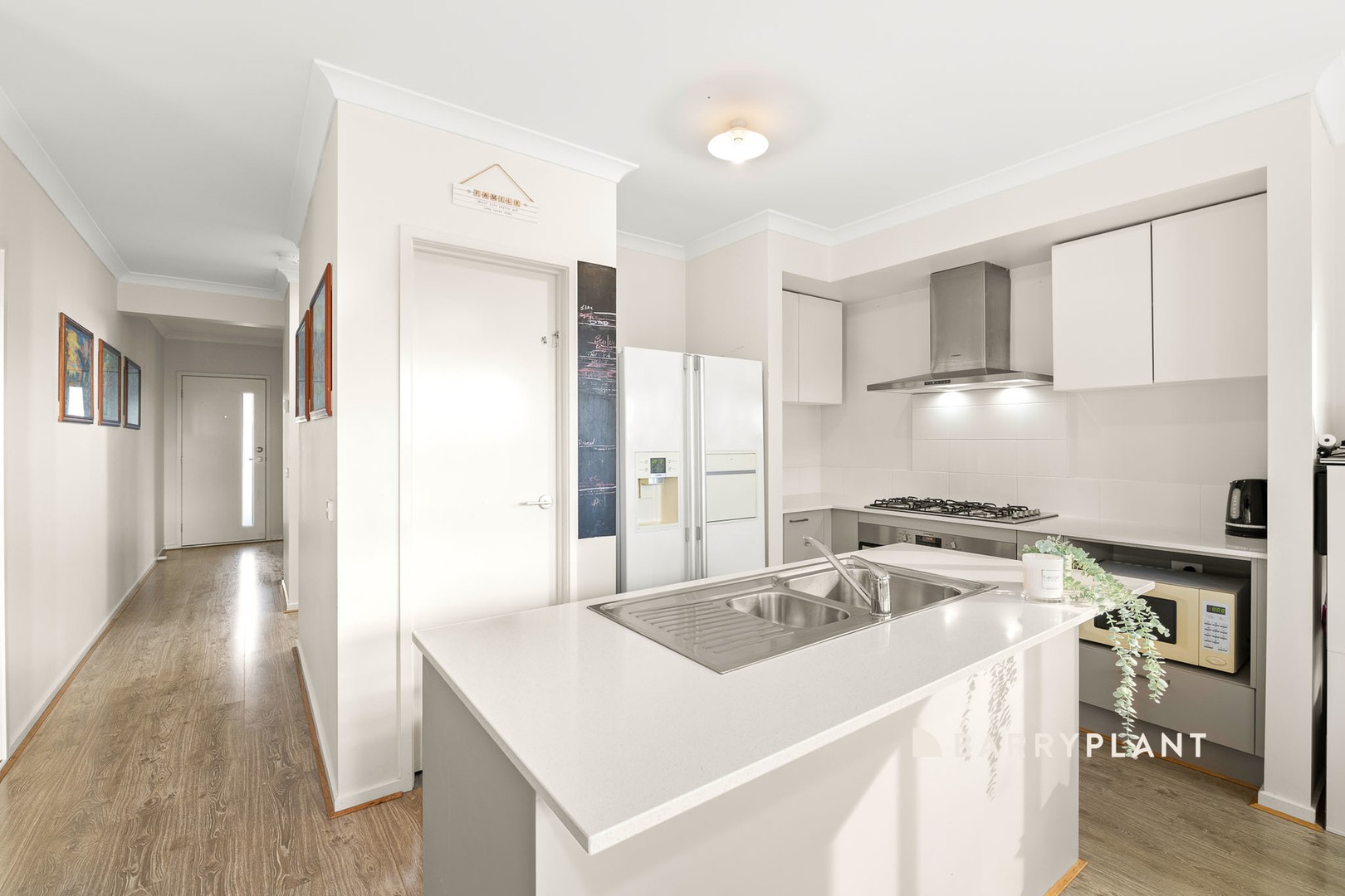 1 Danube Road, Clyde, VIC 3978, Clyde - Thumbnail 2