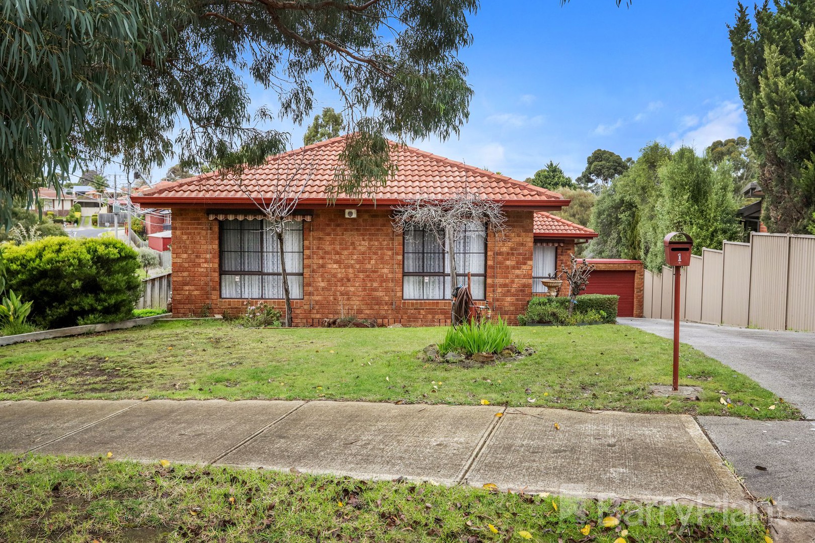1 Davidson Court, Attwood, VIC 3049, Attwood - Thumbnail 2