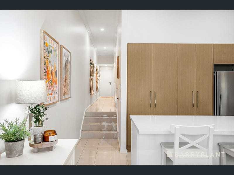 1 Demartini Close, Mooroolbark, VIC 3138, Mooroolbark - Thumbnail 3