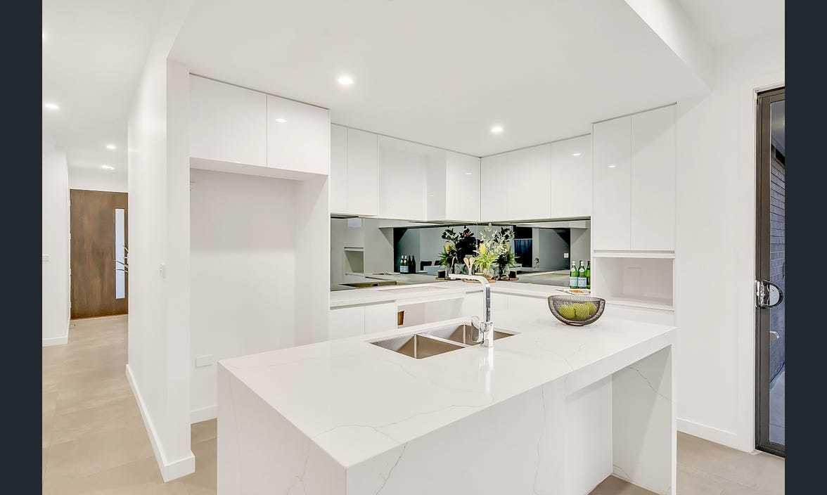 1 Divan Place, Craigieburn, VIC 3064, Craigieburn - Thumbnail 5