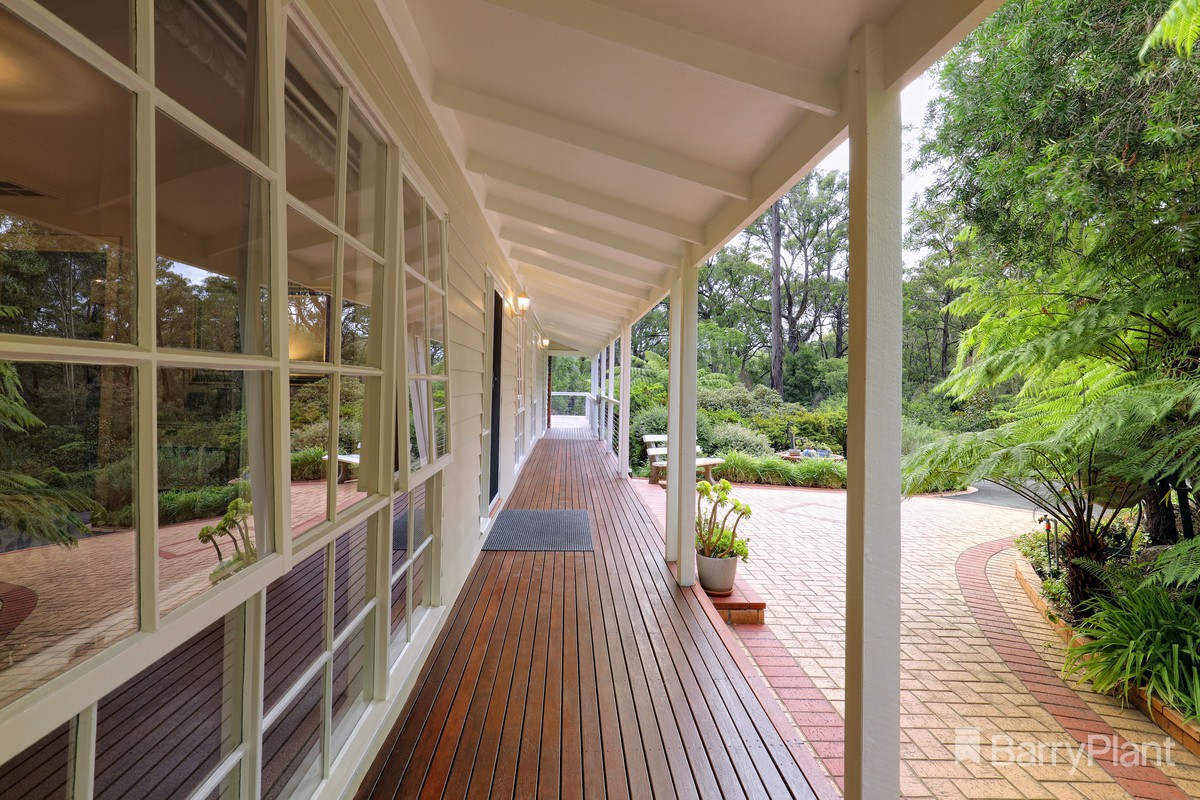 1 Dixon Road, Emerald, VIC 3782, Emerald - Thumbnail 2
