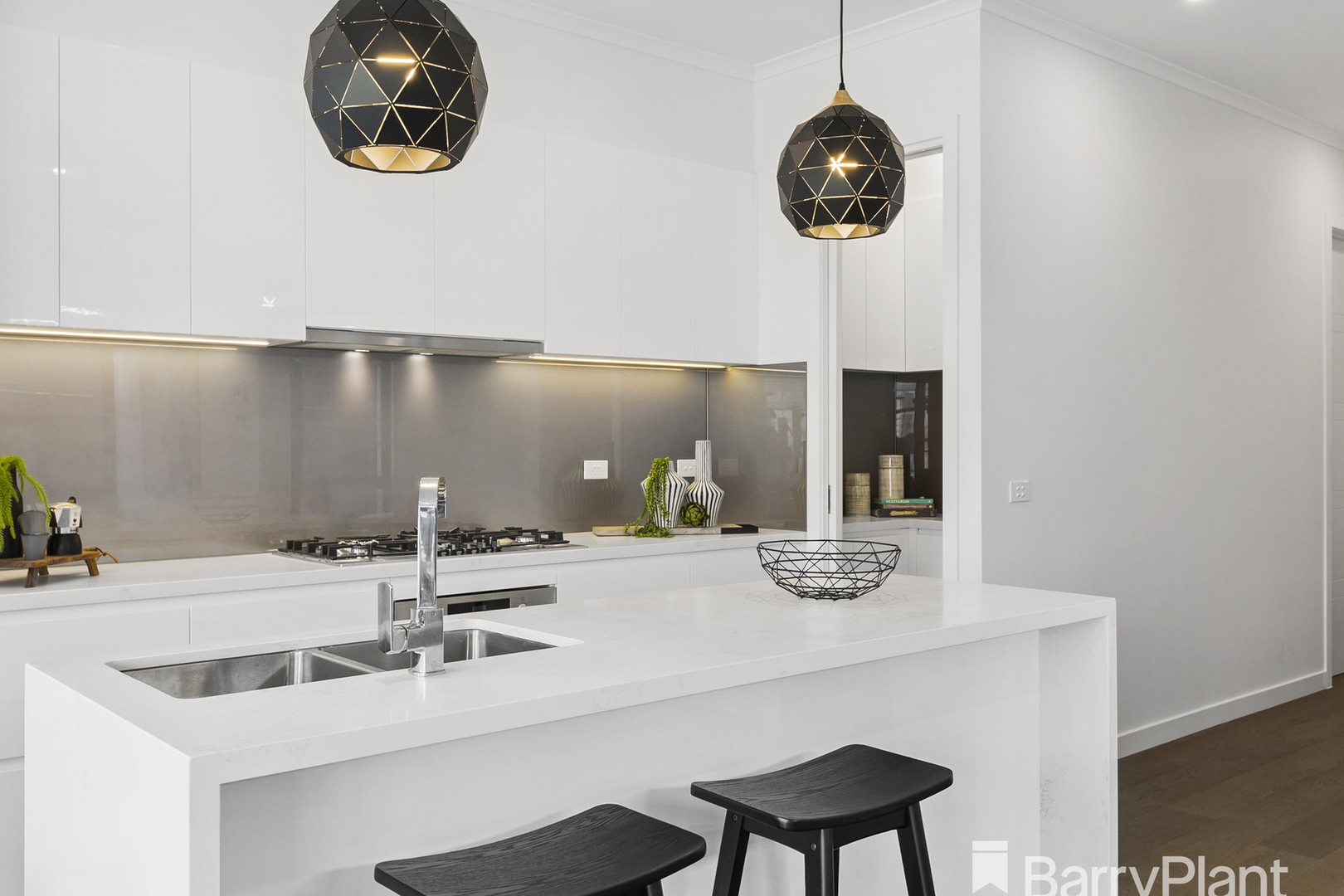 1 Driftwood Drive, Glen Waverley, VIC 3150, Glen Waverley - Thumbnail 4