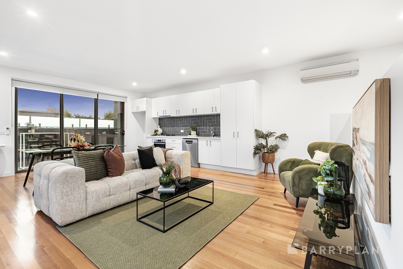 1 Duffity Place, Lilydale, VIC 3140 - Thumbnail 2 - 04/06/2026