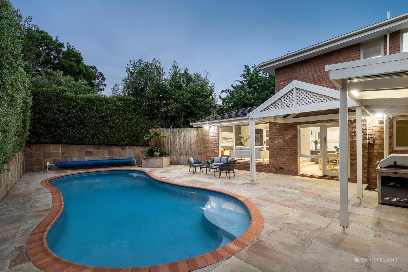 1 Dwyer Court, Donvale, VIC 3111 - Thumbnail 2 - 08/11/2023