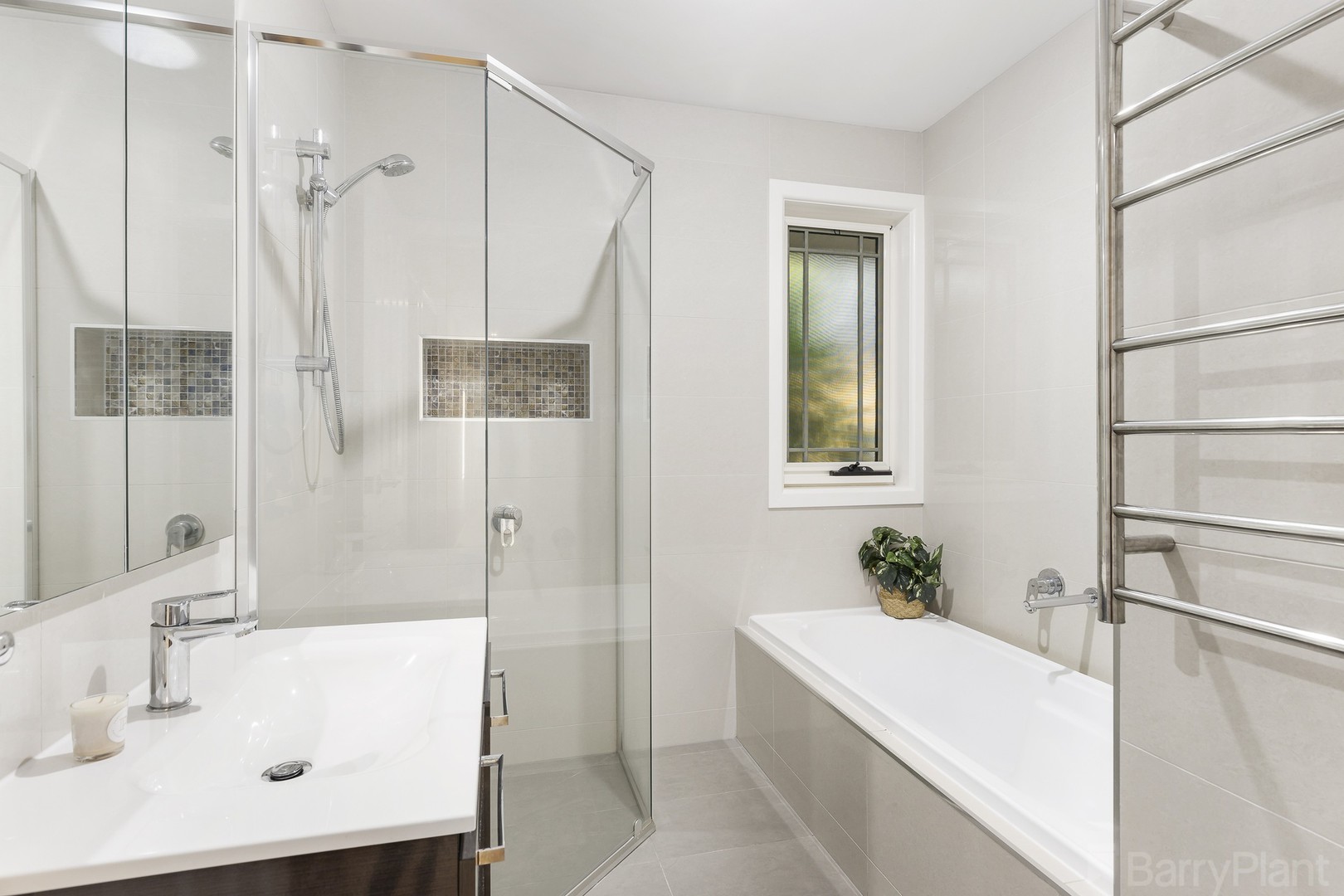 1 Dyffryn Court, Kilsyth, VIC 3137, Kilsyth - Thumbnail 2