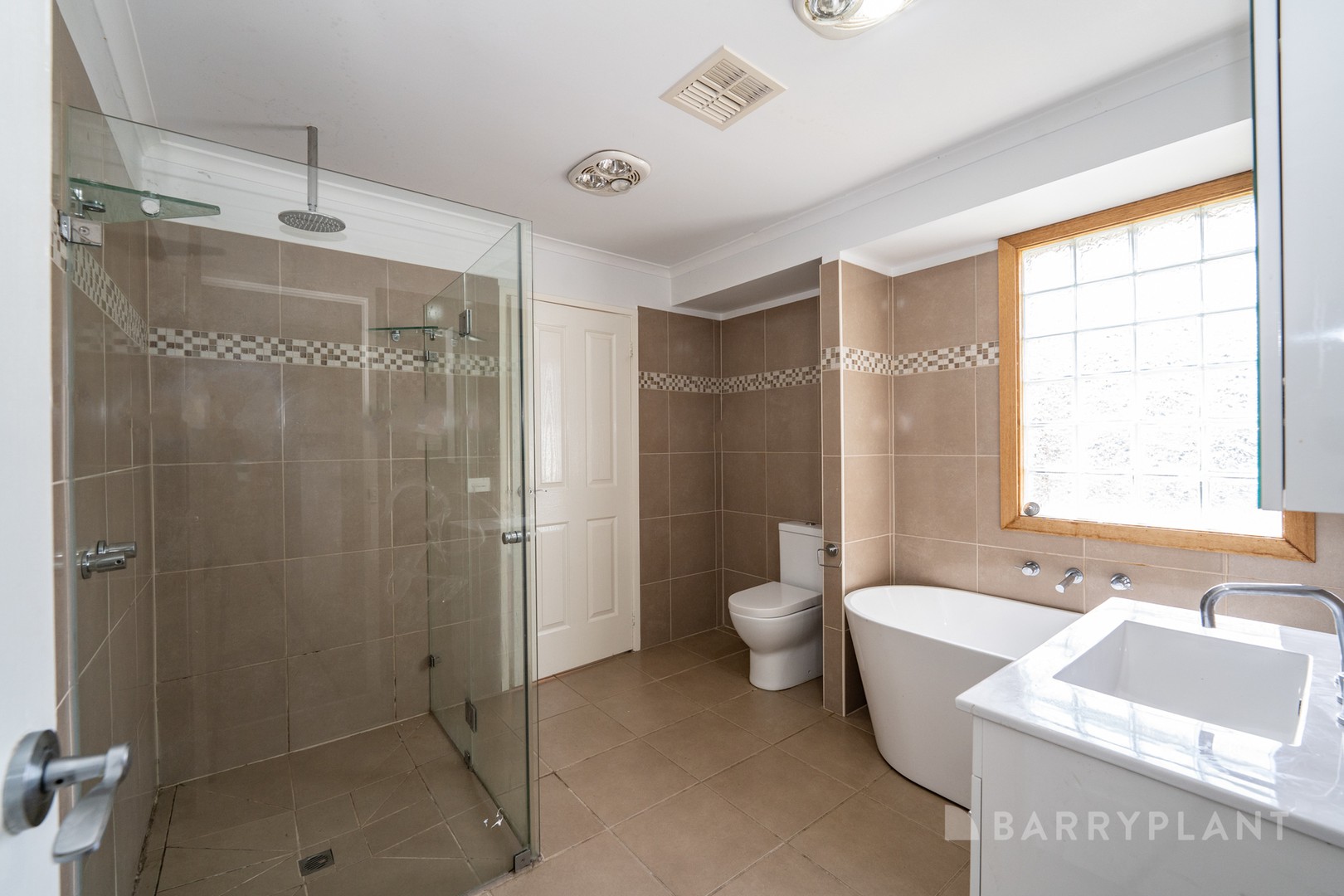 1 Ealing Close, Craigieburn, VIC 3064, Craigieburn - Thumbnail 6