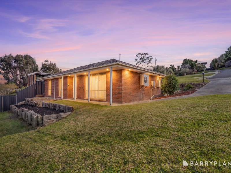 1 Earle Close, Pakenham, VIC 3810 - Image - 03/09/2026
