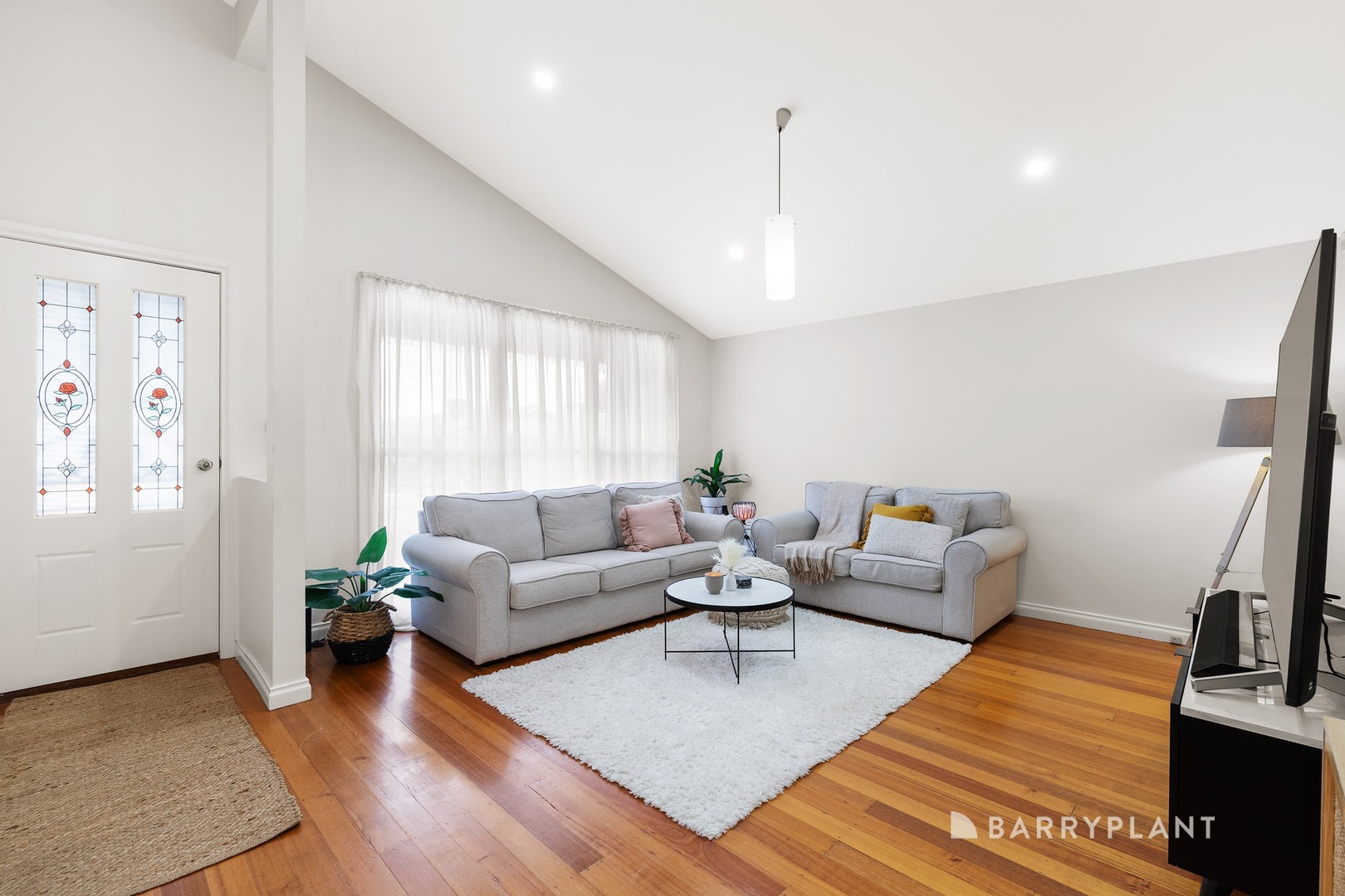 1 Eccles Close, Mill Park, VIC 3082 - Thumbnail 2 - 01/11/2023