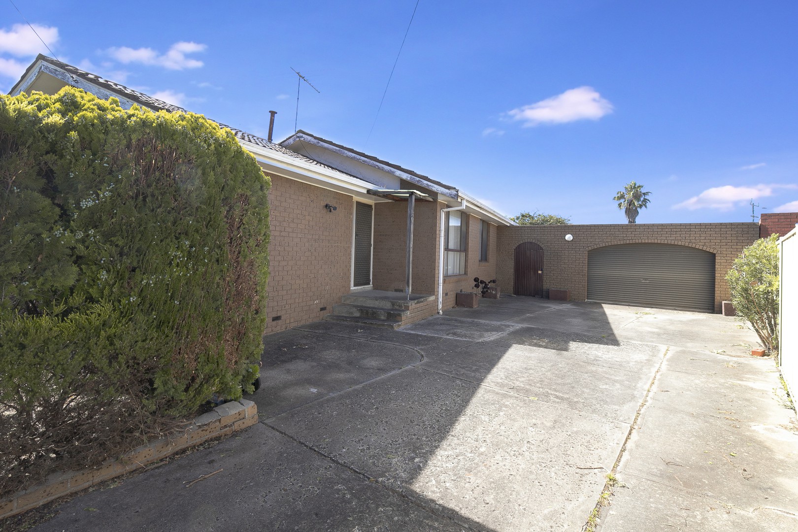 1 Edale Close, Kings Park, VIC 3021, Kings Park - Thumbnail 2