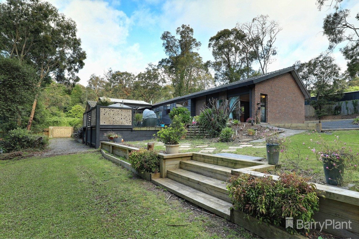 1 Fairway Road, Emerald, VIC 3782, Emerald - Thumbnail 2