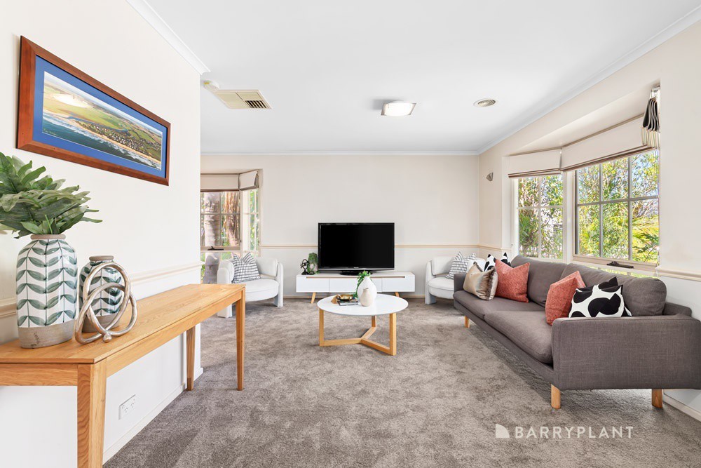 1 Fairwyn Close, Mill Park, VIC 3082, Mill Park - Thumbnail 2