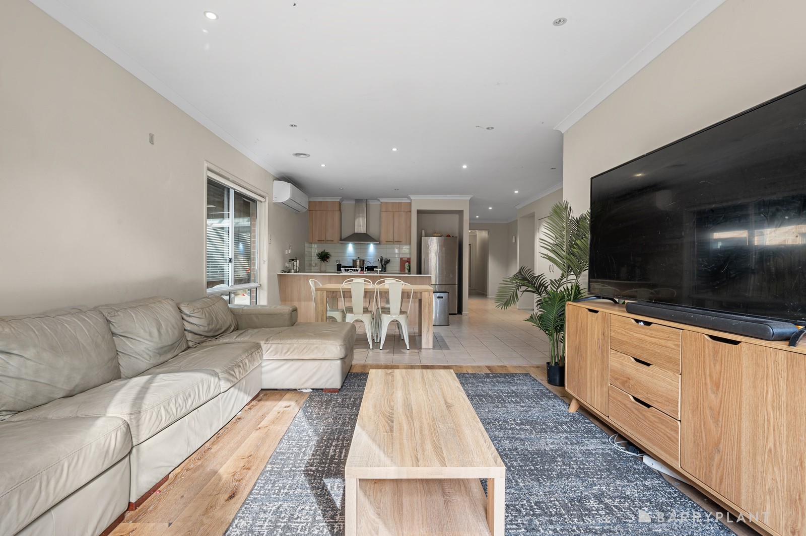1 Fiona Road, Cobblebank, VIC 3338 - Thumbnail 2 - 10/06/2026