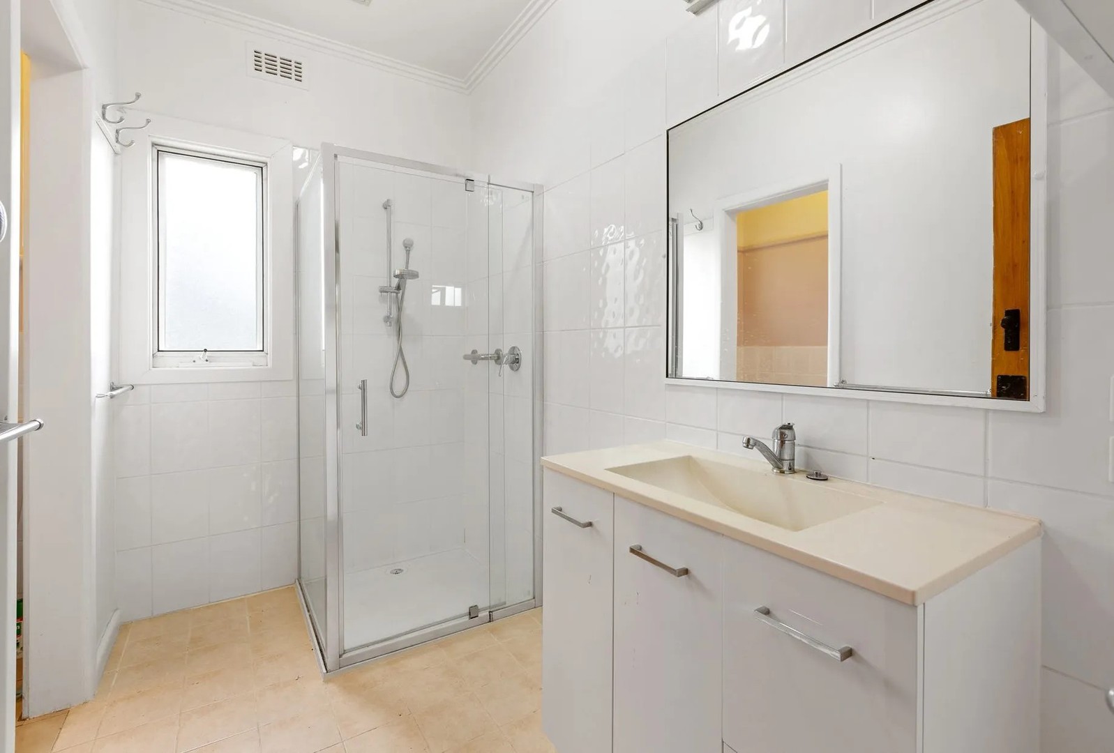 1 Fletcher Street, Forest Hill, VIC 3131 - Thumbnail 2 - 13/04/2026