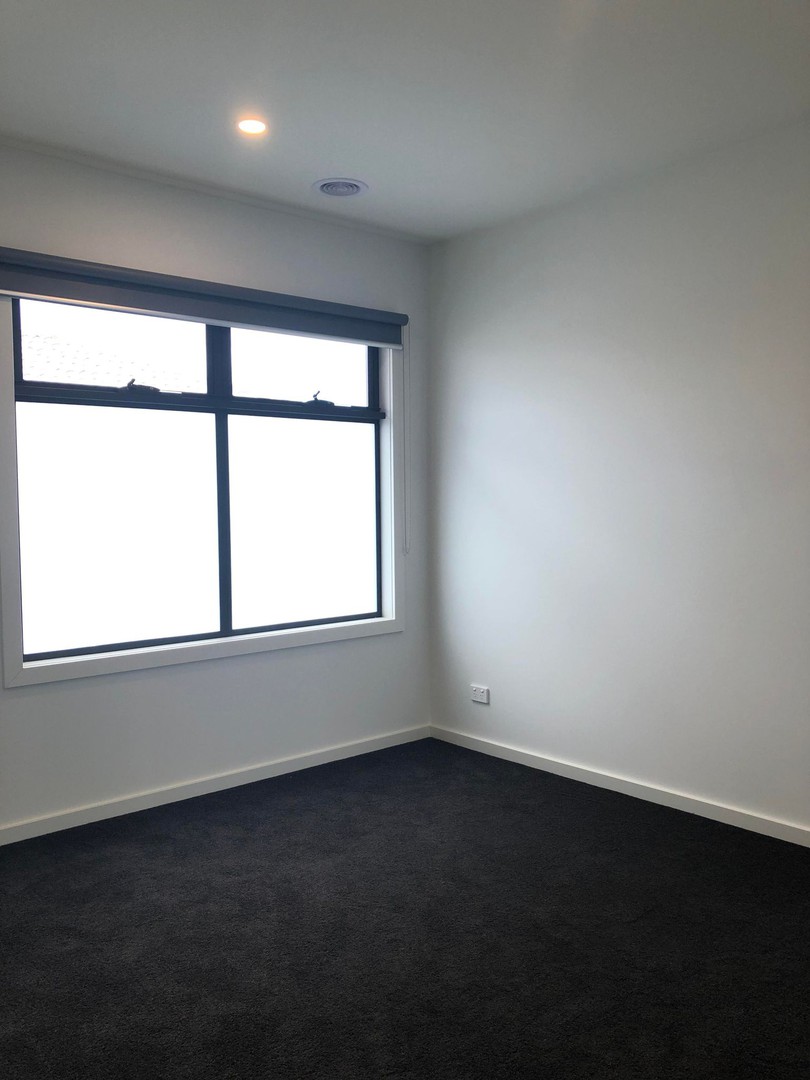 1 Fortitude Drive, Craigieburn, VIC 3064, Craigieburn - Thumbnail 2