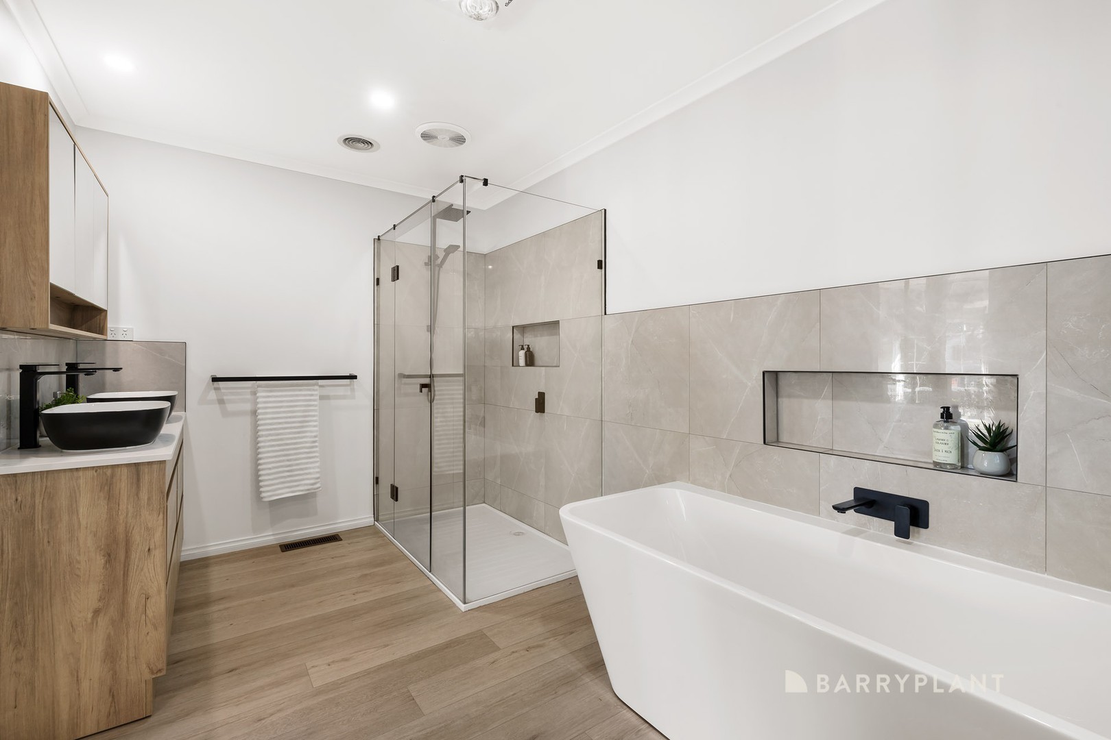 1 Friendship Avenue, Mill Park, VIC 3082, Mill Park - Thumbnail 7