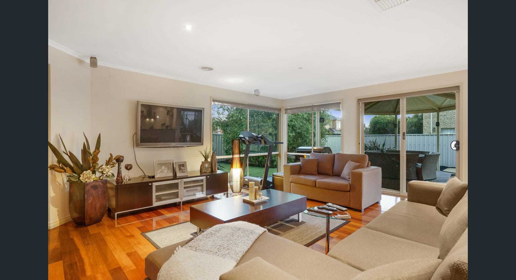 1 Galloway Place, Caroline Springs, VIC 3023, Caroline Springs - Thumbnail 5