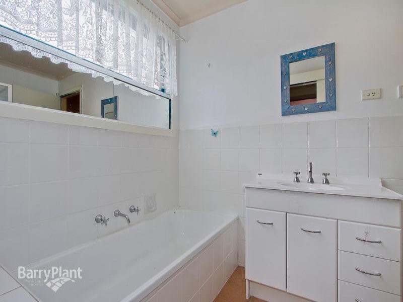 1 Georgian Gardens, Wantirna, VIC 3152, Wantirna - Thumbnail 4