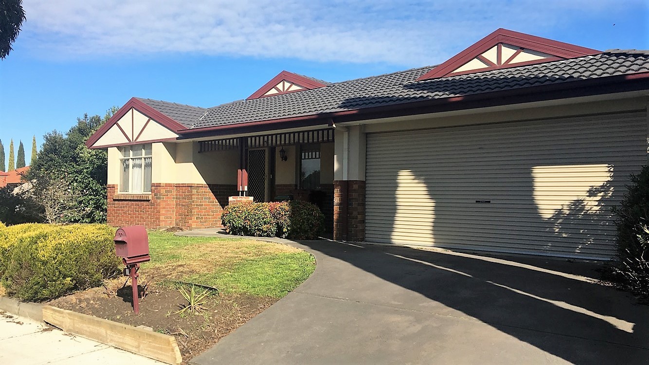 1 Glenisla Way, Berwick, VIC 3806, Berwick - Thumbnail 2
