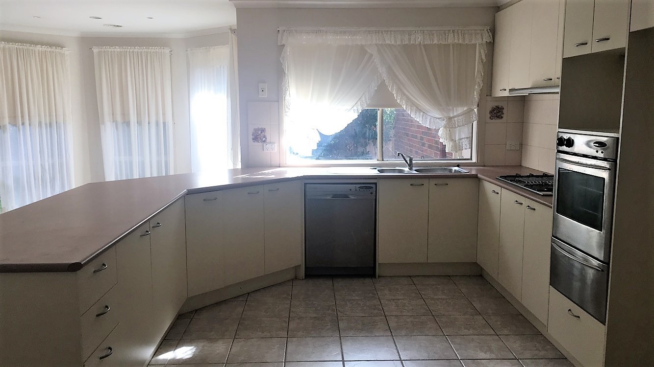 1 Glenisla Way, Berwick, VIC 3806, Berwick - Thumbnail 6