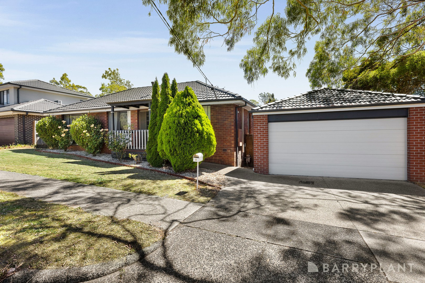 1 Grandvalley Drive, Chirnside Park, VIC 3116 - Thumbnail 2 - 05/02/2026