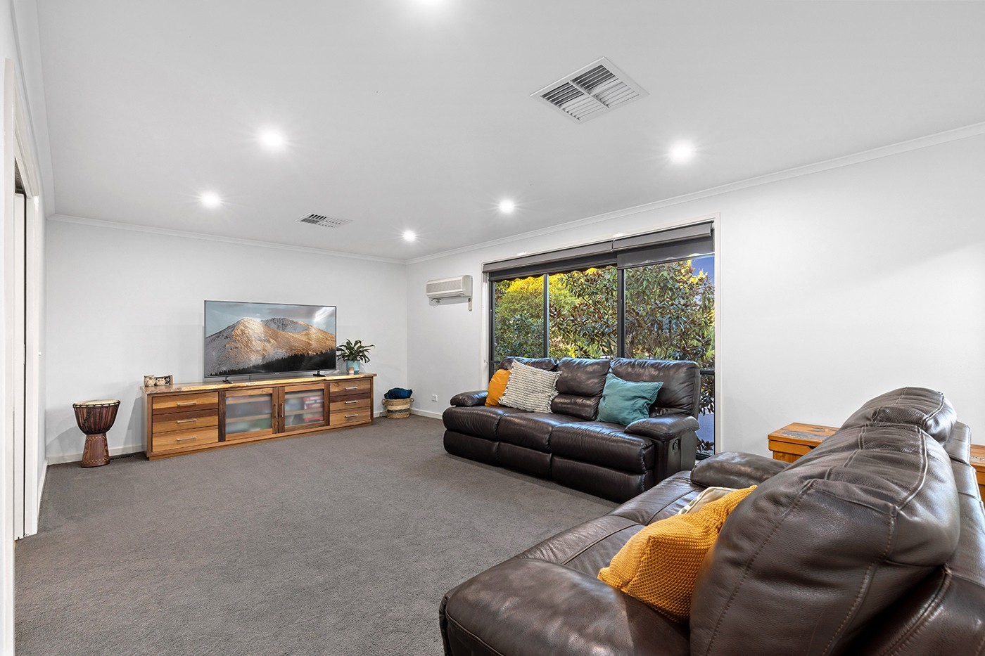 1 Greenglades Court, Wandin North, VIC 3139, Wandin North - Thumbnail 3