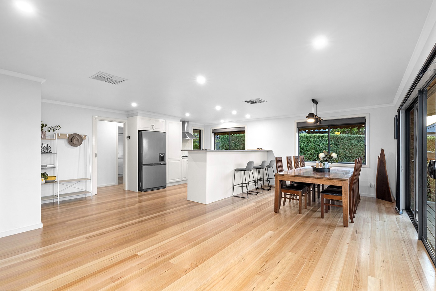 1 Greenglades Court, Wandin North, VIC 3139, Wandin North - Thumbnail 4