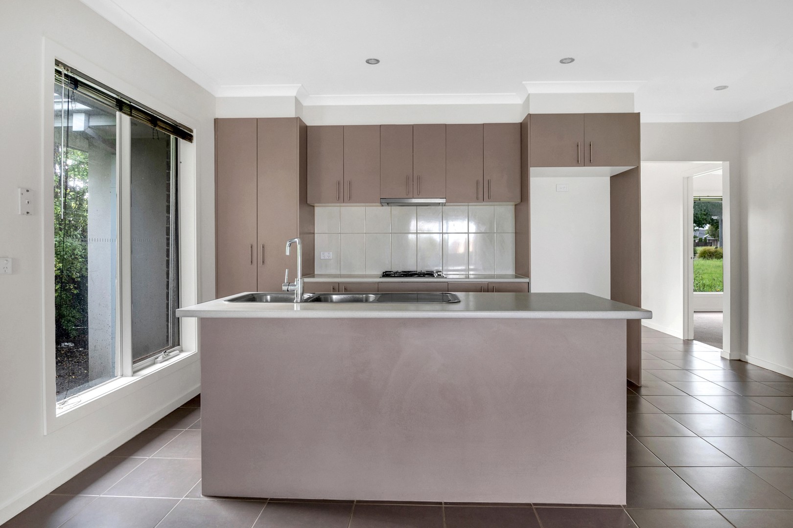1 Hadley Lane, Craigieburn, VIC 3064, Craigieburn - Thumbnail 3