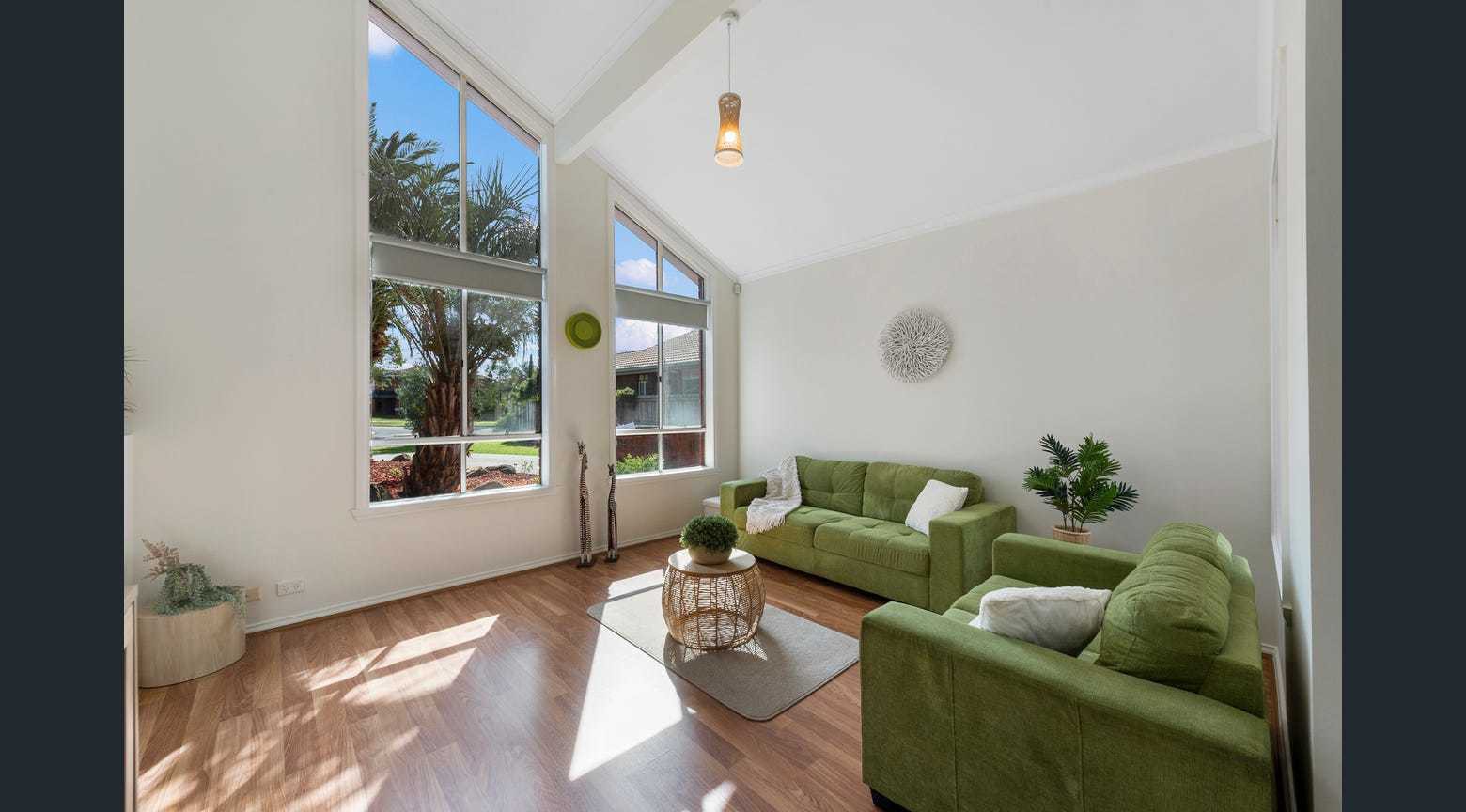 1 Hanslow WayTaylors Lakes, VIC 3038  - Leased, Taylors Lakes - Thumbnail 2