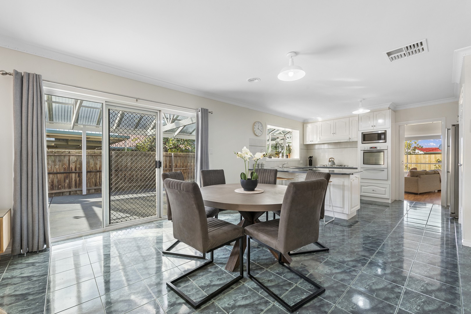 1 Hanslow Way, Taylors Lakes, VIC 3038, Taylors Lakes - Thumbnail 5