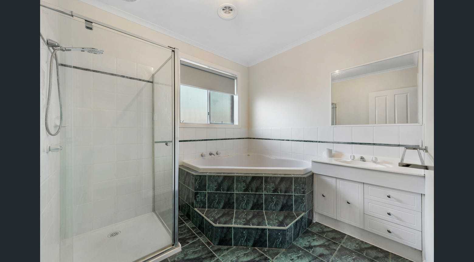 1 Hanslow WayTaylors Lakes, VIC 3038  - Leased, Taylors Lakes - Thumbnail 8
