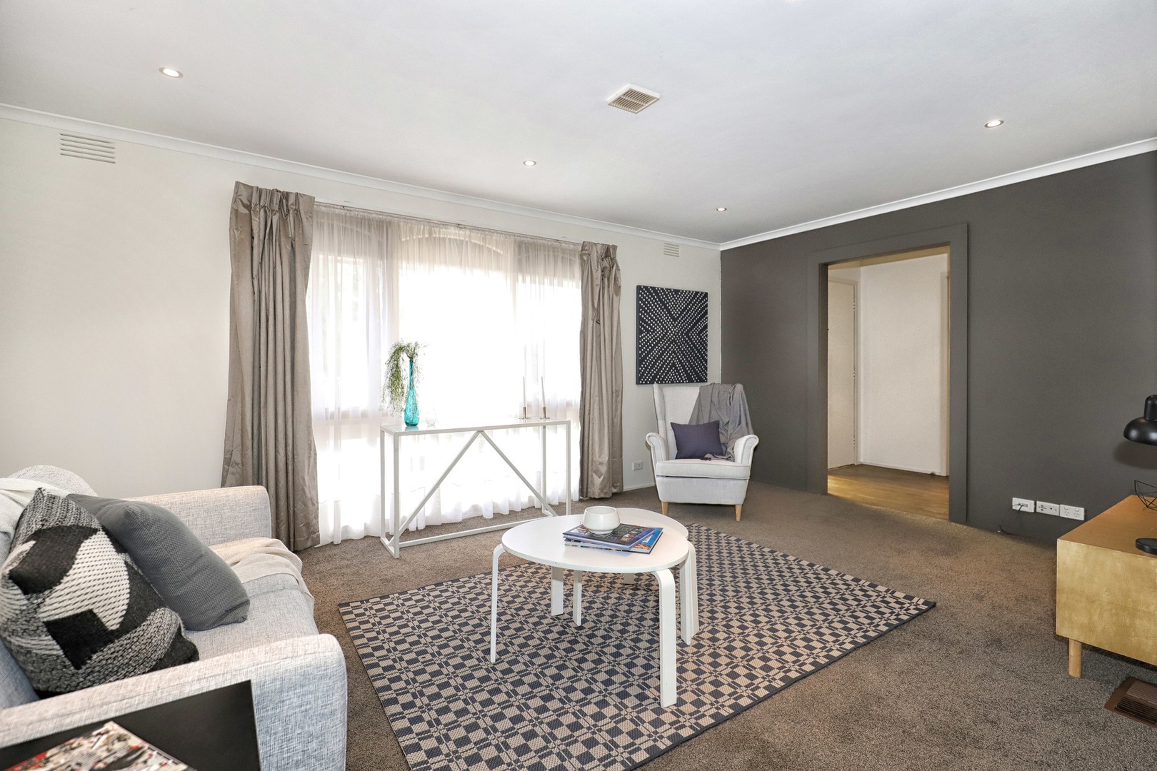 1 Harper Close, Craigieburn, VIC 3064, Craigieburn - Thumbnail 3