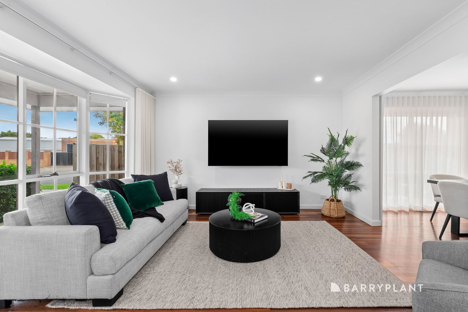 1 Hawthorn Court, Mill Park, VIC 3082 - Thumbnail 2 - 08/04/2026