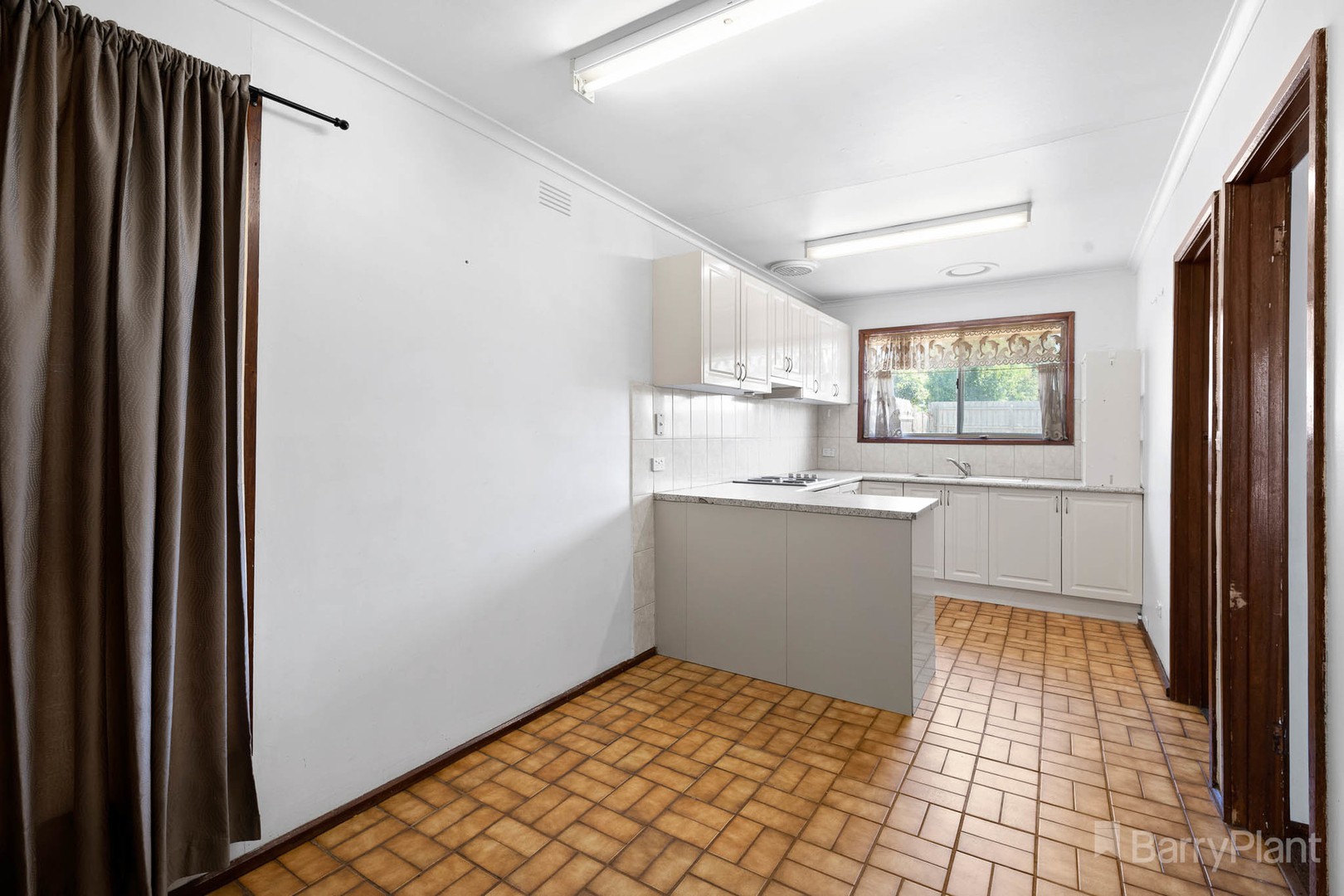 1 Hayman Avenue, Seaford, VIC 3198, Seaford - Thumbnail 4