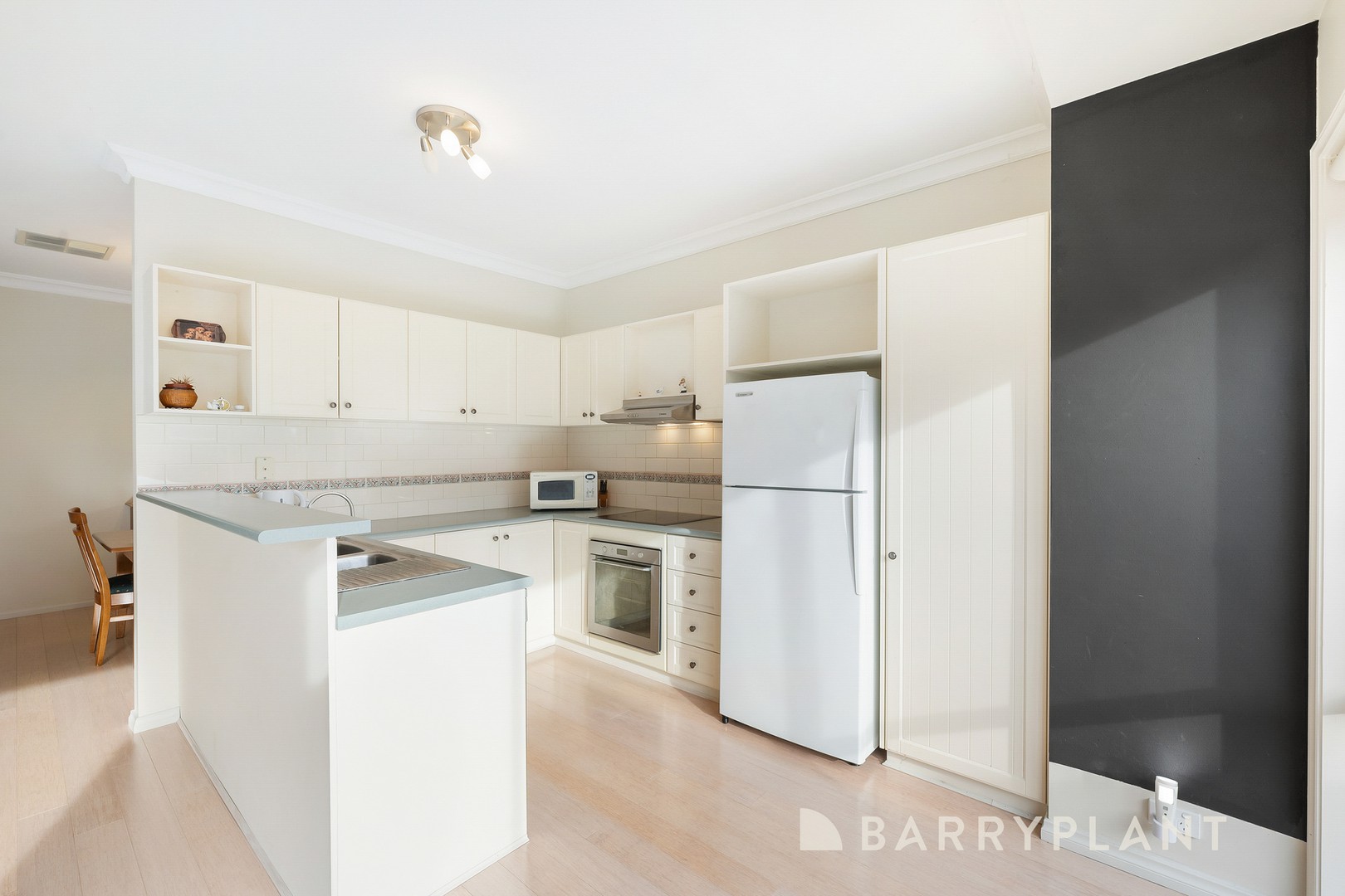 1 Hemmingway Lane, Wyndham Vale, VIC 3024, Wyndham Vale - Thumbnail 5