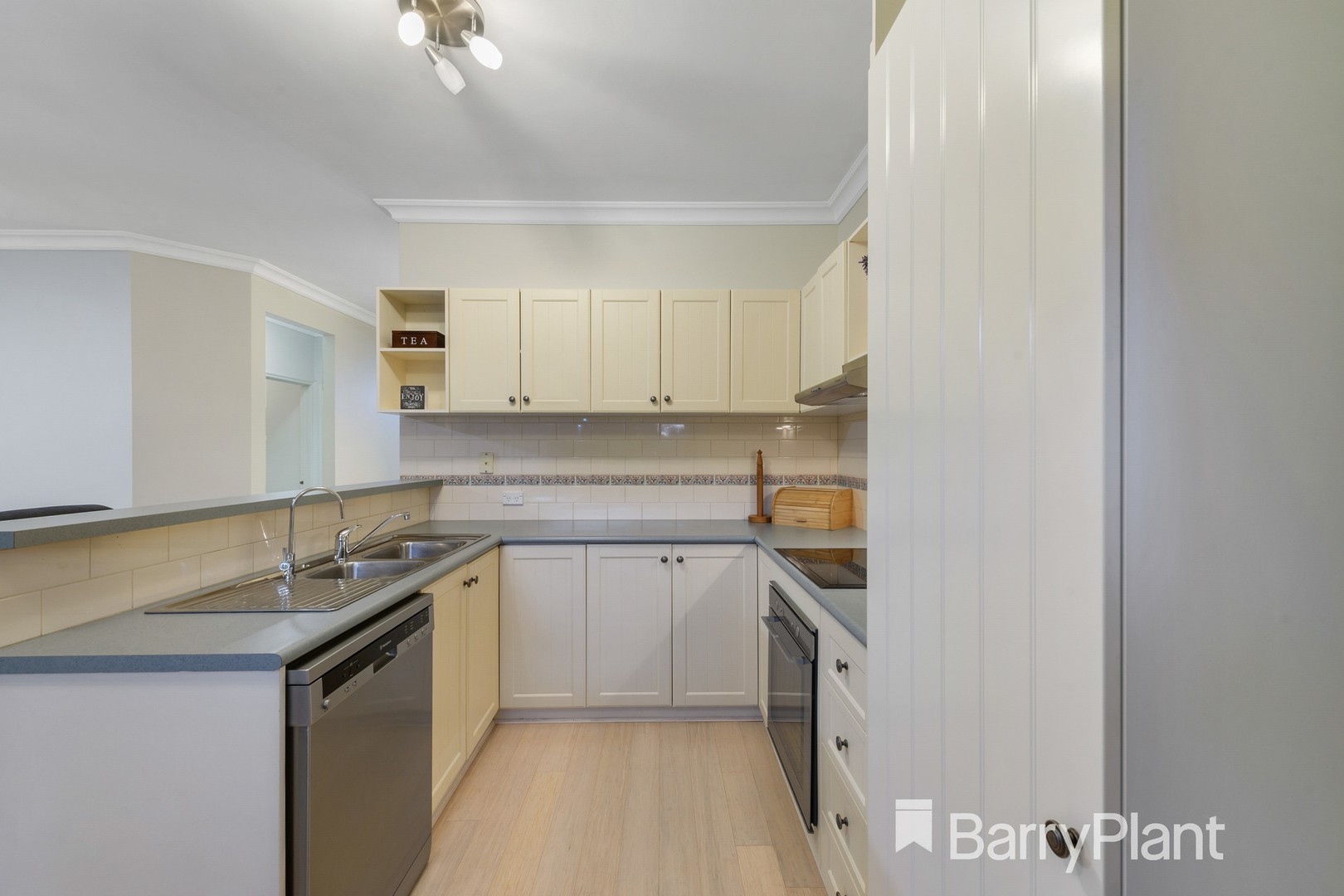 1 Hemmingway Lane, Wyndham Vale, VIC 3024, Wyndham Vale - Thumbnail 6
