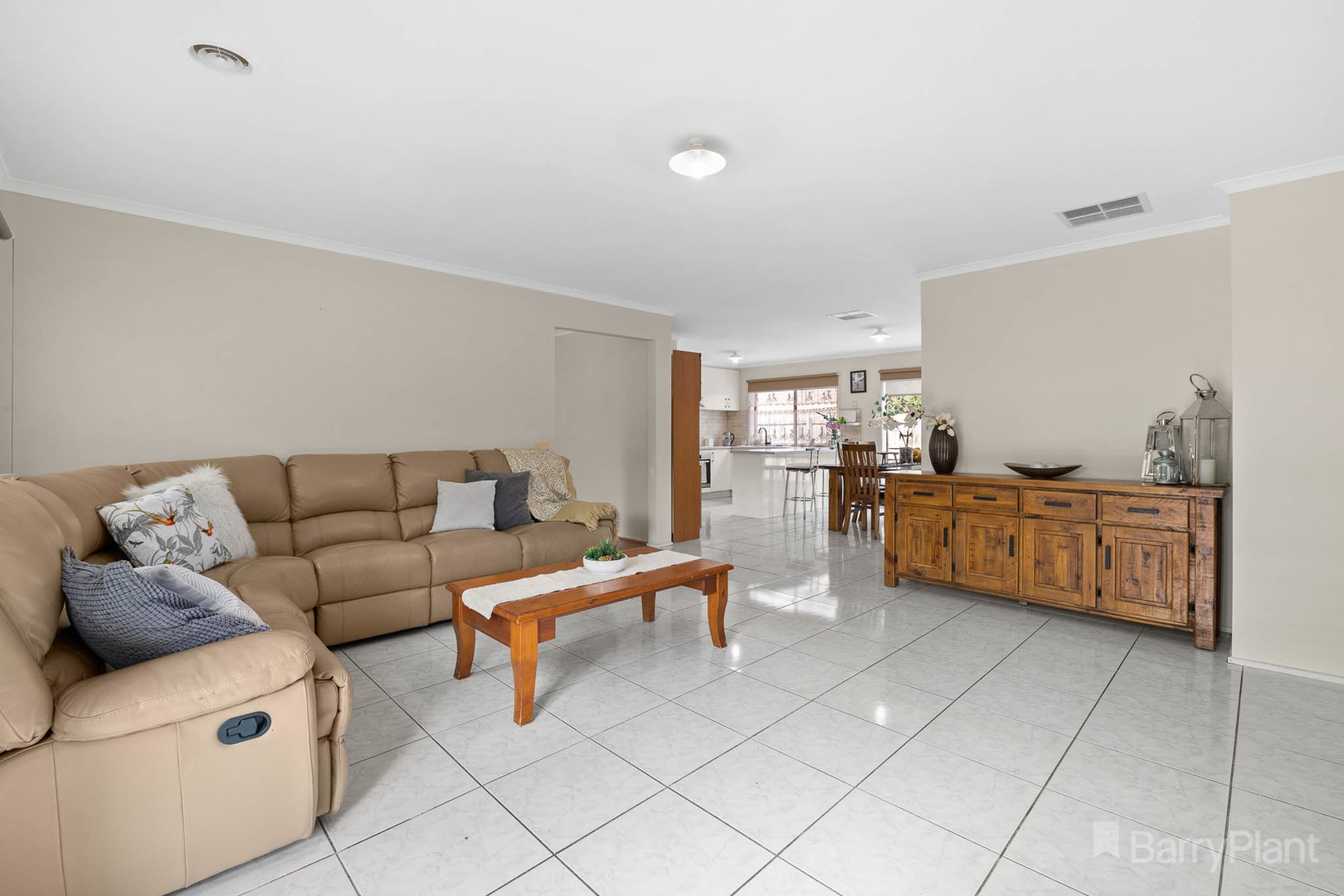 1 Heyfield Court, Narre Warren, VIC 3805, Narre Warren - Thumbnail 2