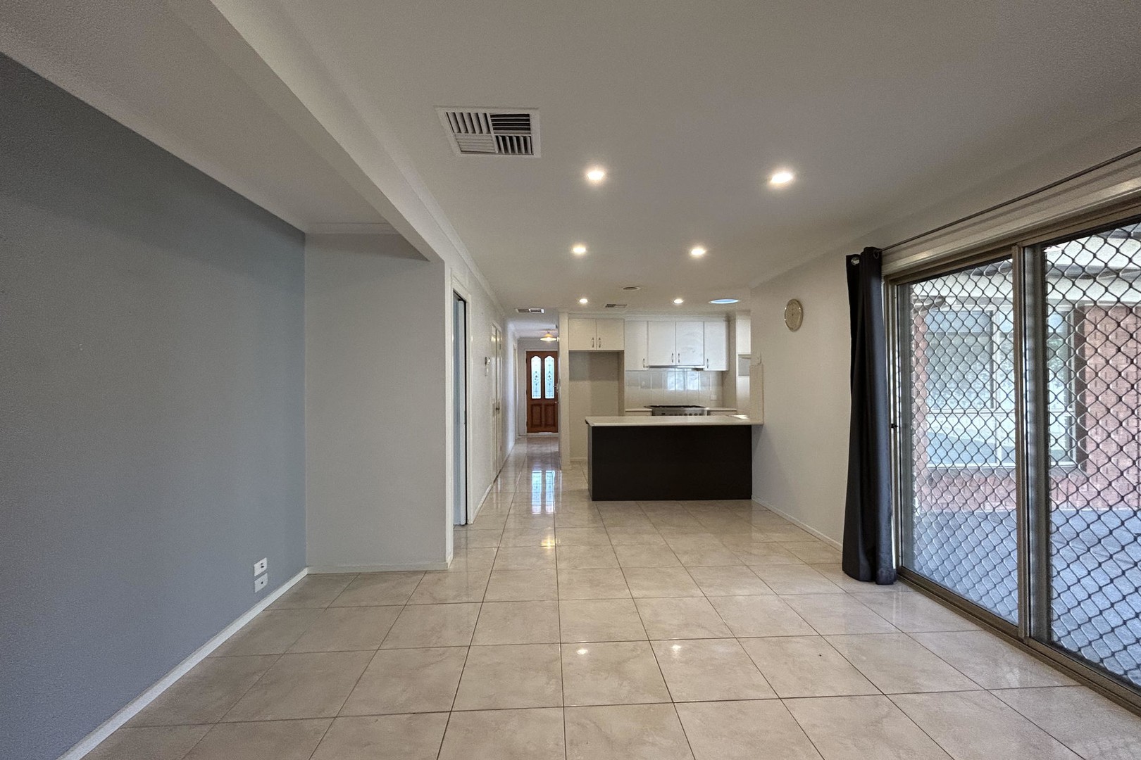 1 Hobson Crescent, Mill Park, VIC 3082, Mill Park - Thumbnail 3