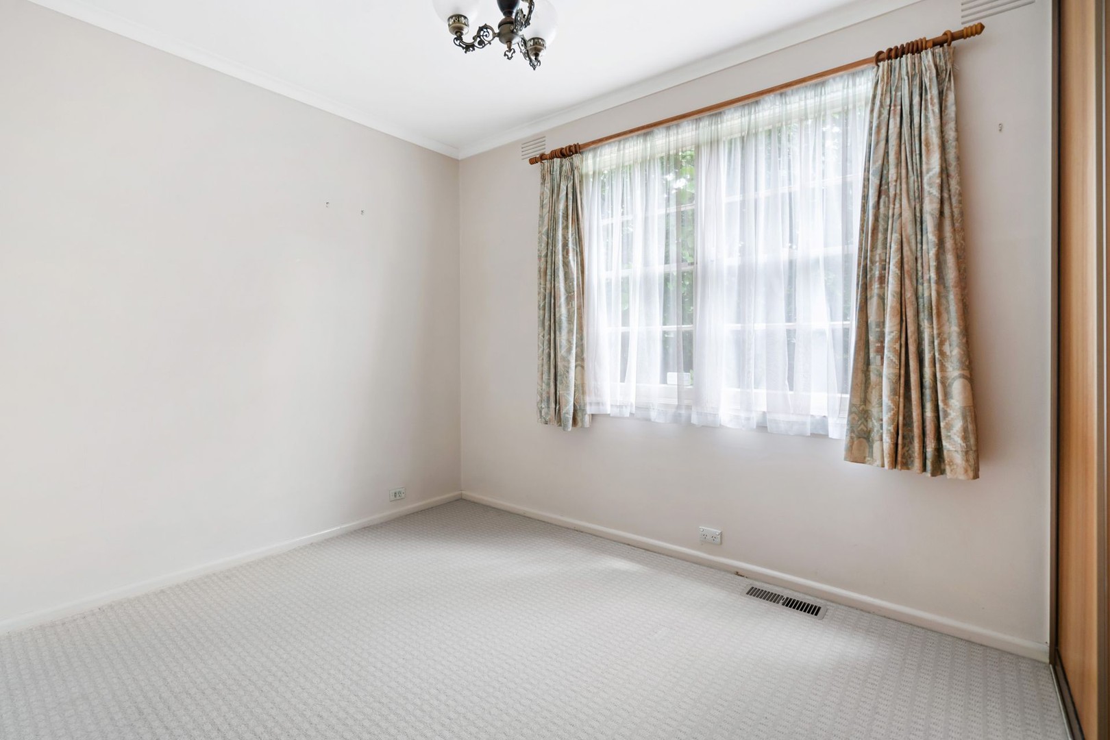 1 Hopetoun Street, Mitcham, VIC 3132, Mitcham - Thumbnail 8