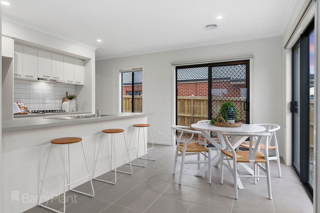 1 Isham Street, Point Cook, VIC 3030 - Thumbnail 2 - 13/09/2022