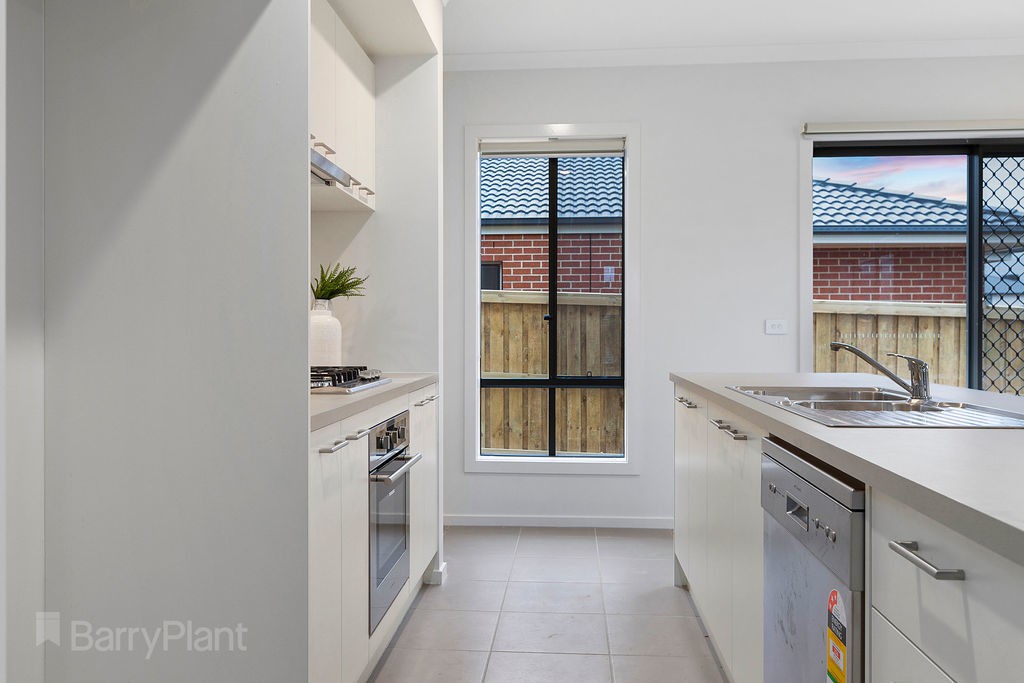 1 Isham Street, Point Cook, VIC 3030, Point Cook - Thumbnail 5
