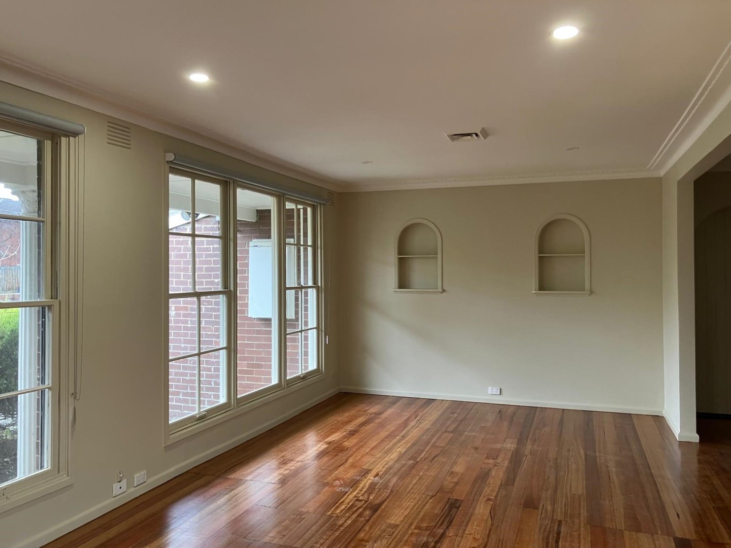 1 James Road, Glen Waverley, VIC 3150 - Thumbnail 1 - 07/08/2026