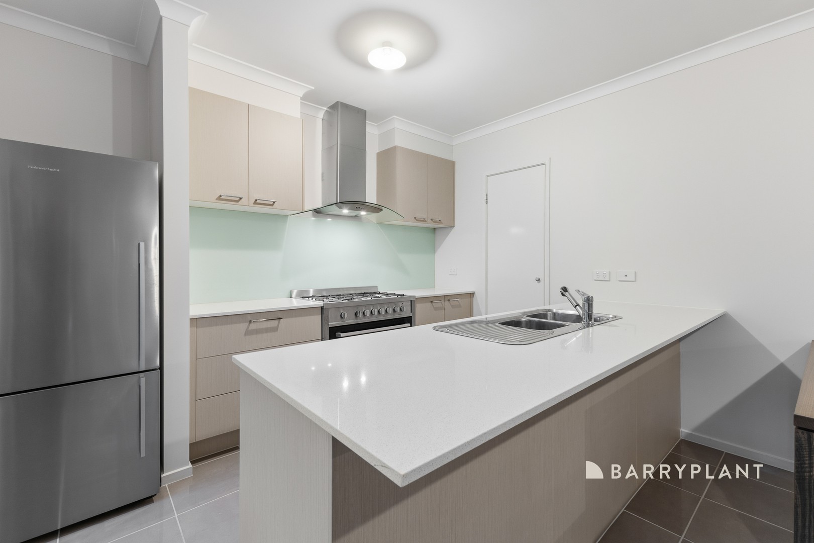 1 Jarrod Drive, Pakenham, VIC 3810, Pakenham - Thumbnail 3